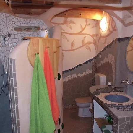 Kismelyvolgyi Vendeghaz 2* Pécs