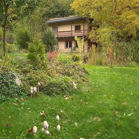 Kismelyvolgyi Vendeghaz Gæstehus